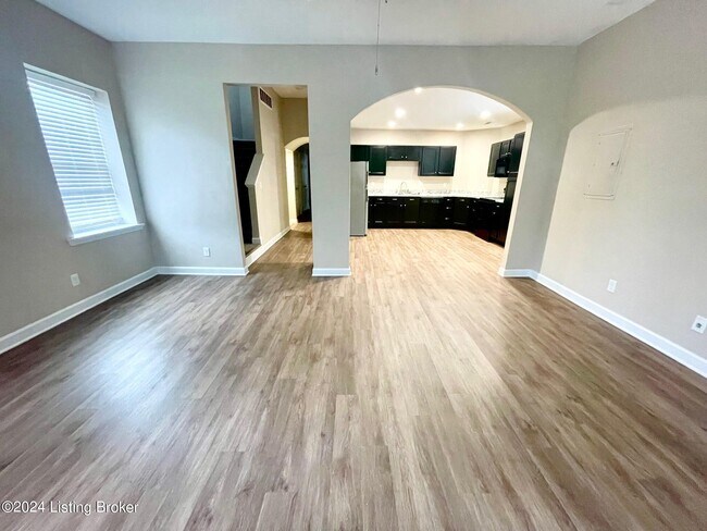 Foto del edificio - 1229 S Floyd St