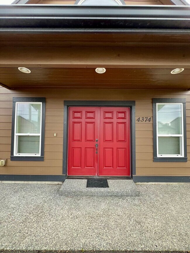 Foto del edificio - Waterfront 2 Bedroom Home in Ferndale!