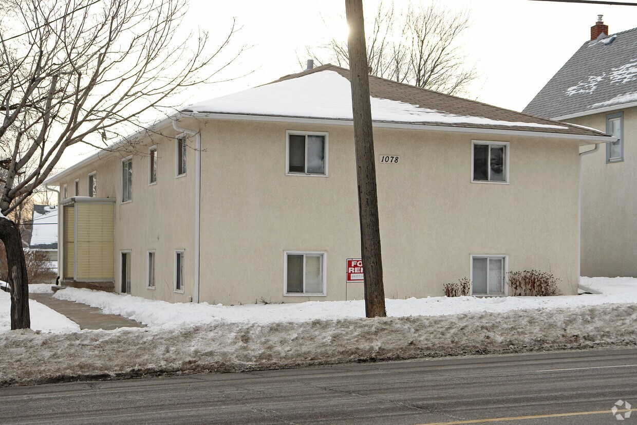 Building Photo - 1078 N Dale St
