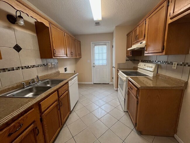 Foto del edificio - Renovated 2 Bedroom 2 Bath Home for Rent!