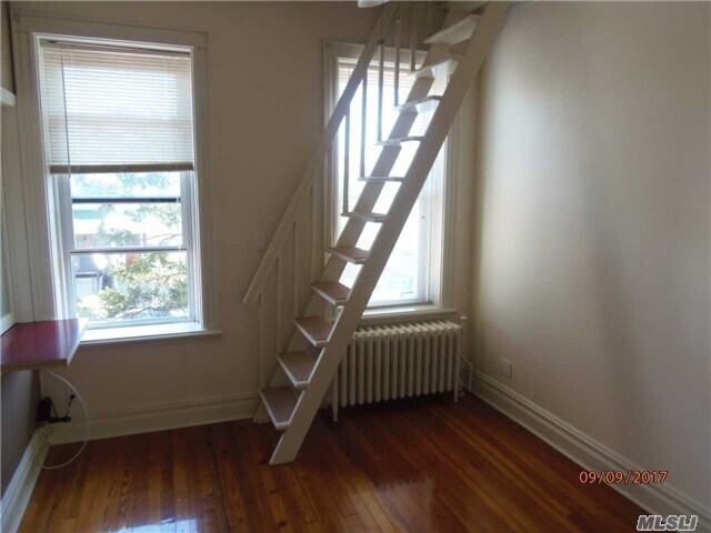 Foto del edificio - 78-22 82nd St