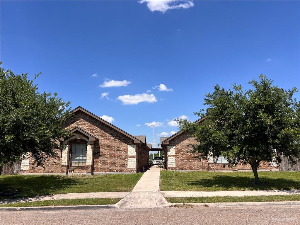 Primary Photo - 112 W Amy Dr