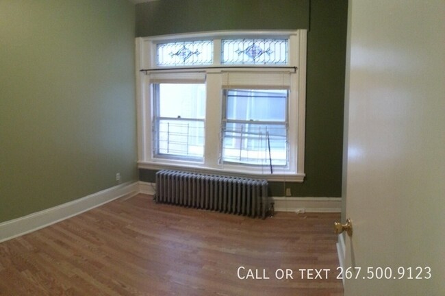 Foto del edificio - Lovely 2BR/2BA unit in prime university Ci...