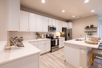 Building Photo - 14001 Horseshoe Bend