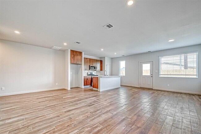 Building Photo - 3514 Contempo Dr