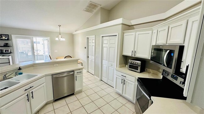 Building Photo - 3600 Yellow Bird Ct