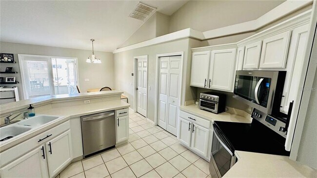 Foto del edificio - 3600 Yellow Bird Ct