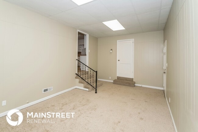 Building Photo - 103 Alaska Dr