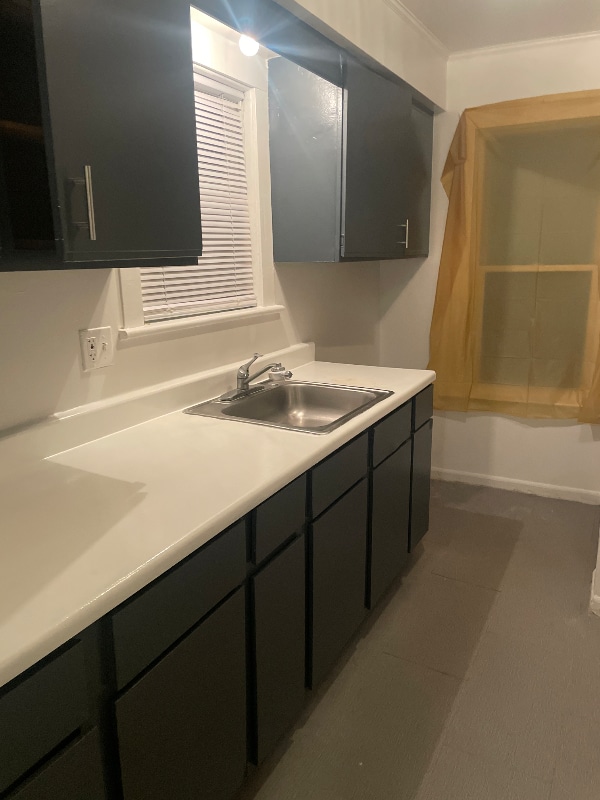 Building Photo - 15003 Ardmore St