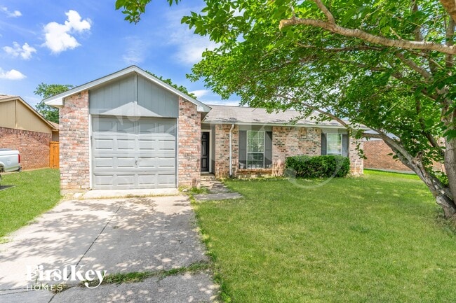 Building Photo - 7005 Wildbriar Ct E