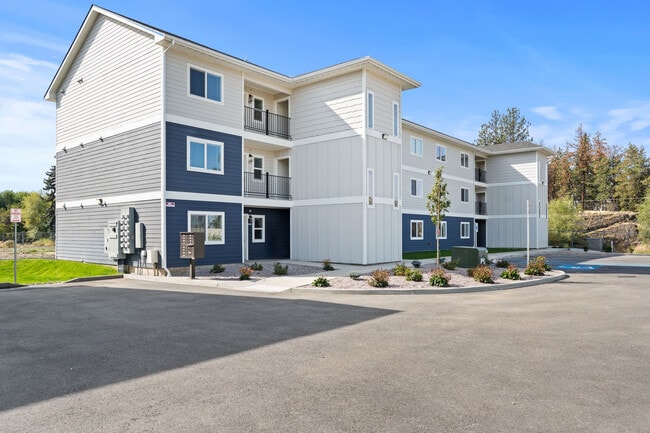 Building B front - McKinnon Place Apartments