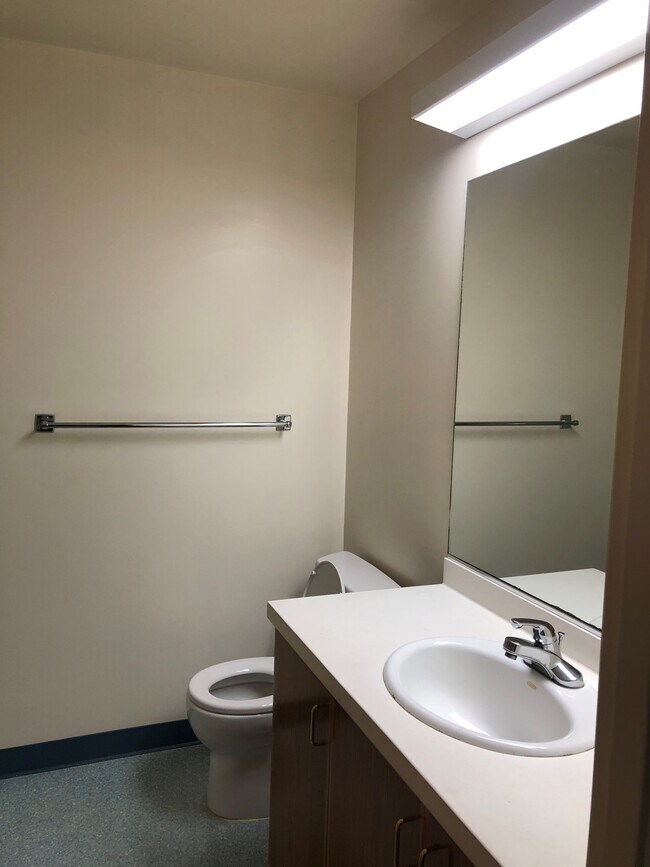 Foto del edificio - 2436 Ellsworth St