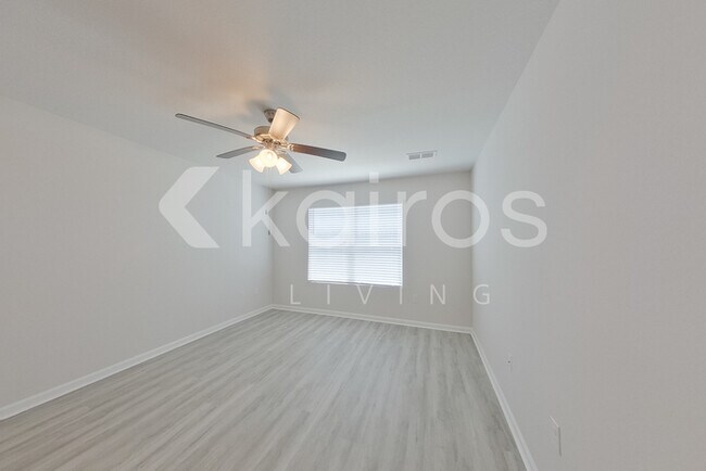 Foto del edificio - 4671 Malay Cir