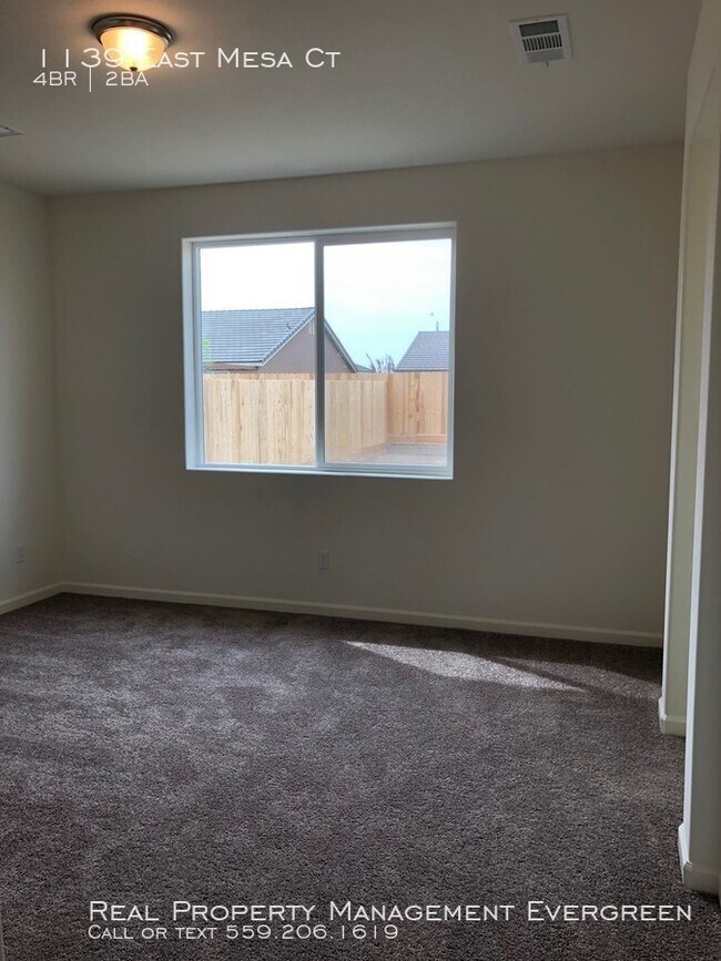 Foto del edificio - 1139 E Mesa Ct
