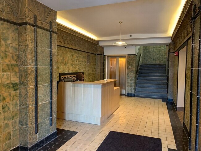 LOBBY - 1550 S Blue Island Ave