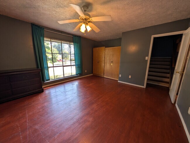 Foto del edificio - 4310 Edgedale Dr