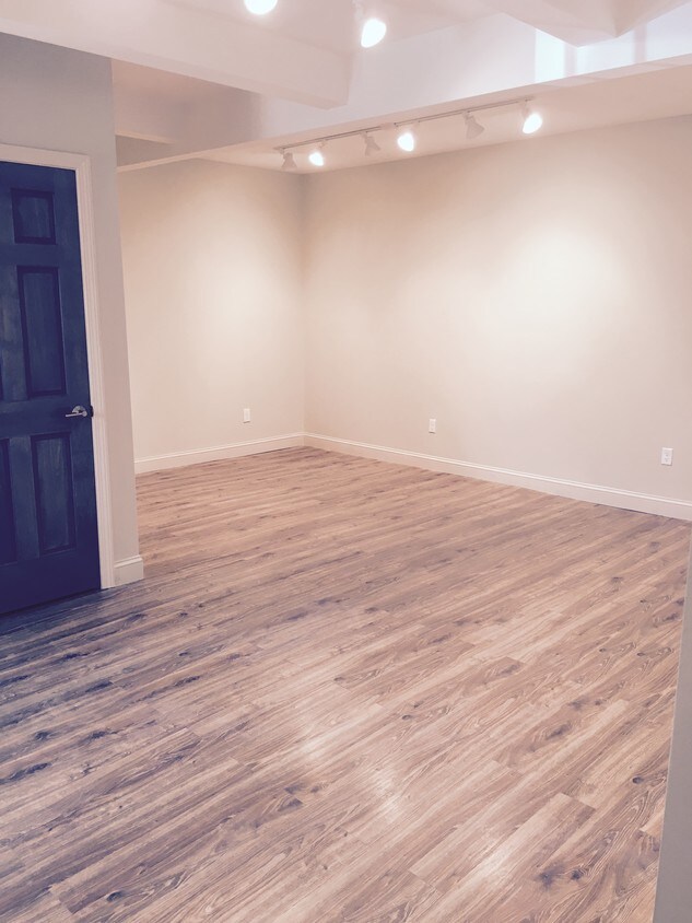 Foto principal - 780 Farmington Ave
