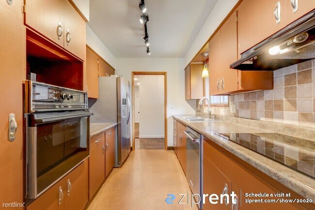 Building Photo - 3 br, 2 bath House - 3520 SW 106th Ave, Be...