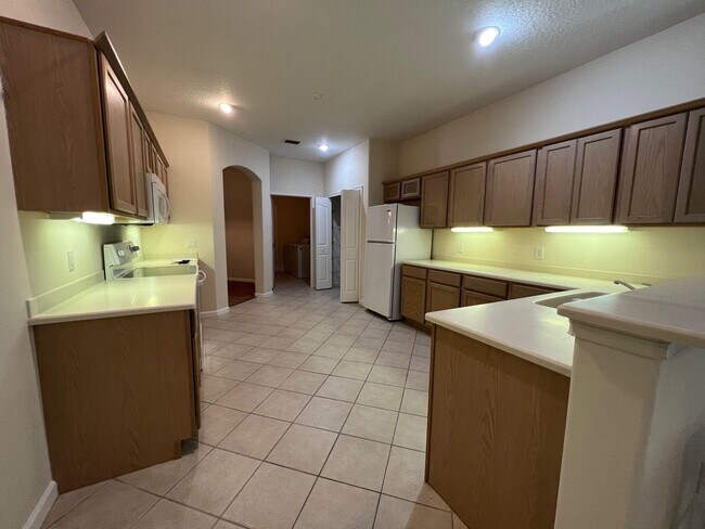 Building Photo - 3472 Carambola Cir