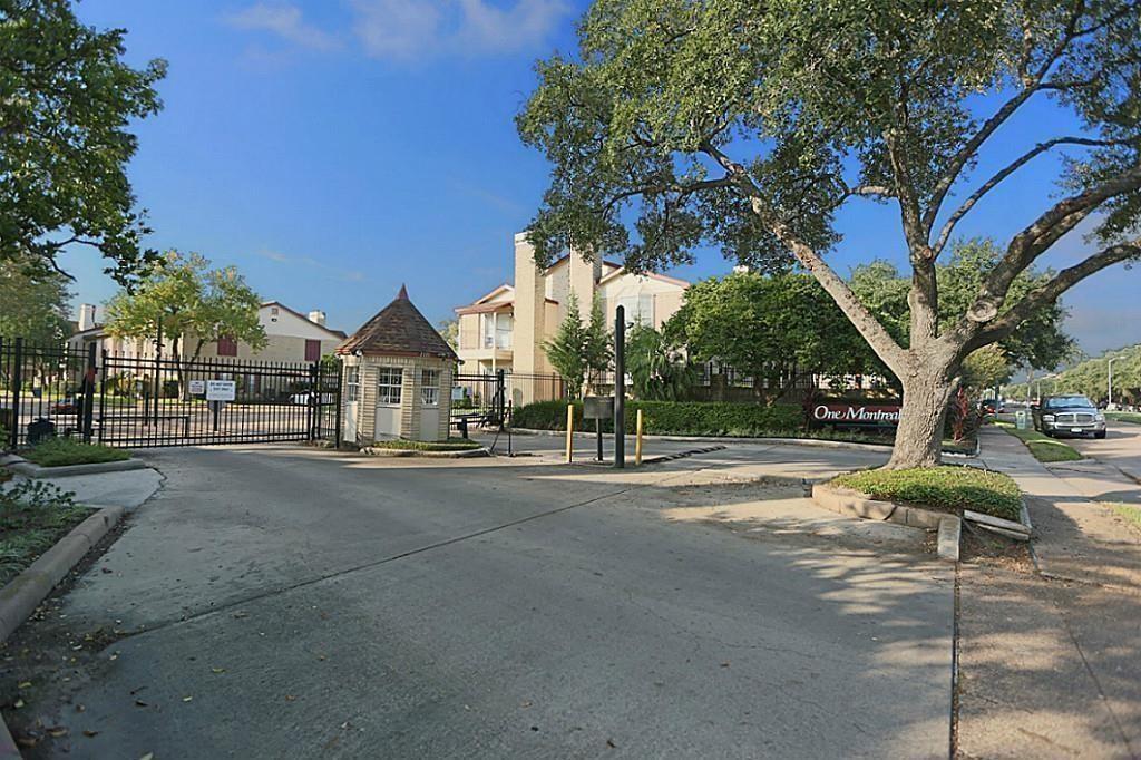 Primary Photo - 2120 El Paseo St
