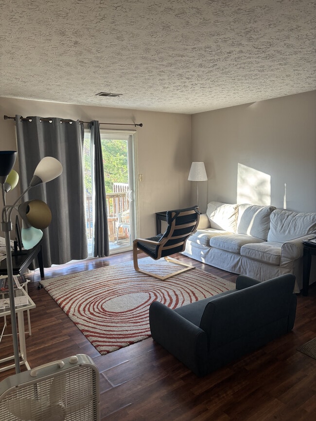 Foto del edificio - 3200 E John Hinkle Pl