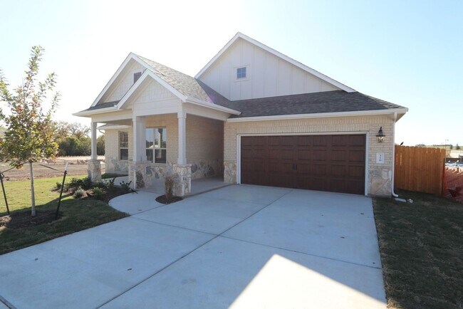 Building Photo - $1500 OFF 1 MO RENT!!-Bigger and Better than the rest!