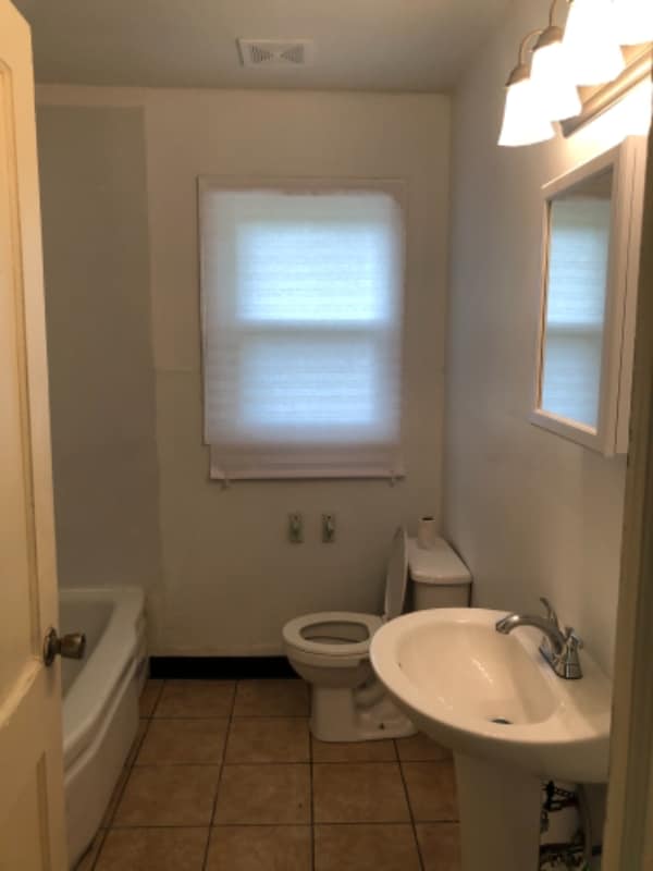 Building Photo - 2521 Argonne Cir