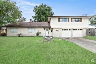 Building Photo - 1385 Howell St