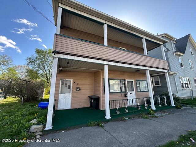 Building Photo - 610 Moosic St