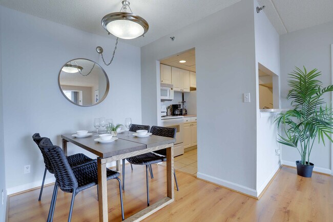 Foto del edificio - 401 12th St S