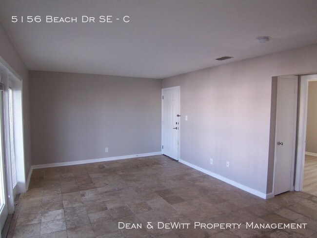 Building Photo - 5156 Beach Dr SE