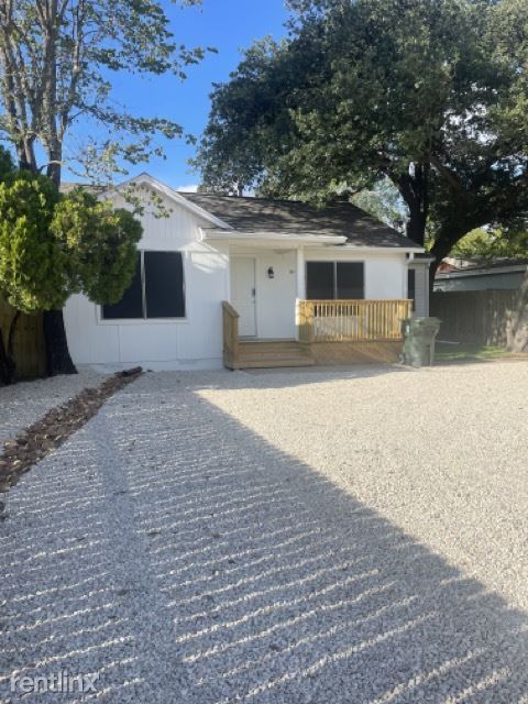 Building Photo - 3 br, 2 bath House - 106 Waverly Dr # E