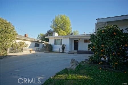 Building Photo - 890 Metro Dr