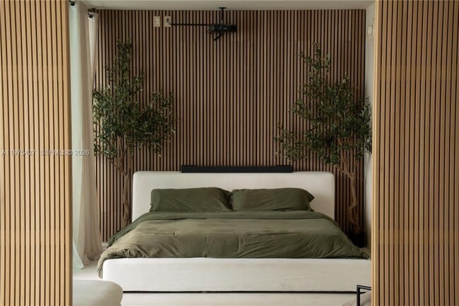 Building Photo - 1040 Biscayne Blvd