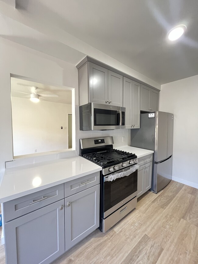 Photo - 1322 Amherst Ave Apartment