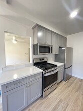 Building Photo - 1322 Amherst Ave
