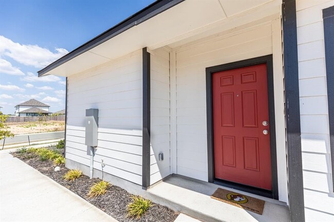 Building Photo - 373 Jade St