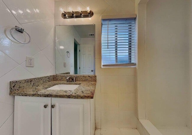 Foto del edificio - 4386 Signal Hill Rd