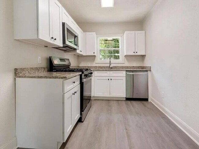 Foto del edificio - 2869 Ralston Rd