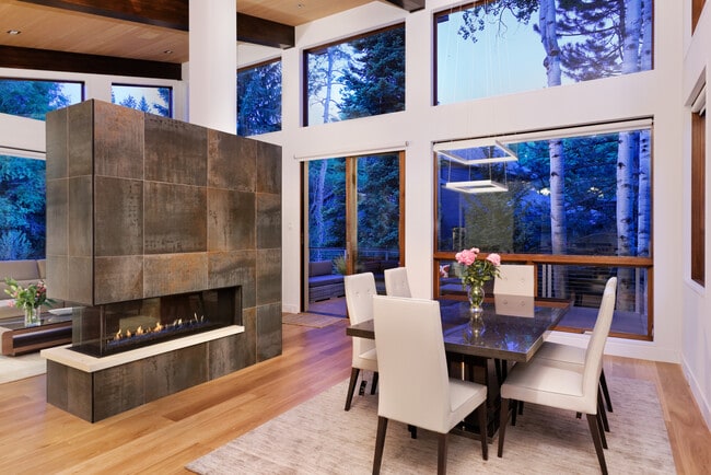 Building Photo - 745 Castle Creek Dr