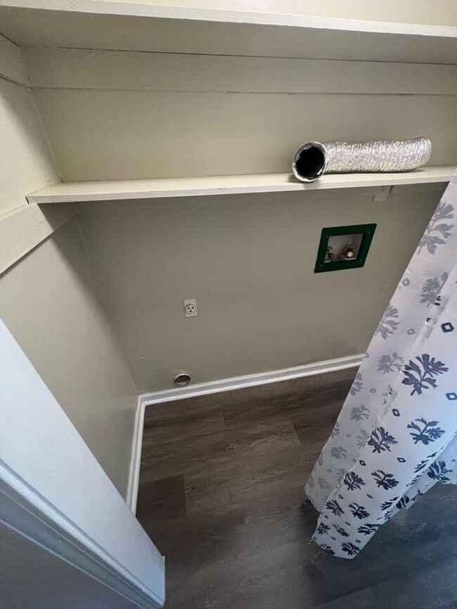 Foto del edificio - !!!WARNING: AVOID SCAMS CONFIRM RENTAL AT ...