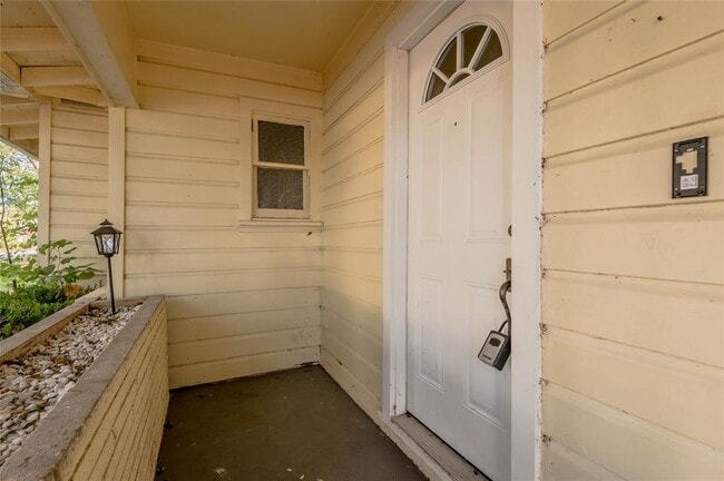 Building Photo - 1318 Avenue N