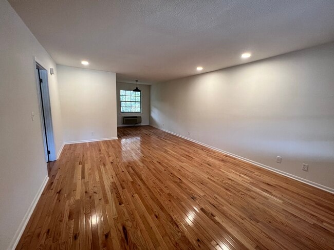 Foto del edificio - Sunset Rock Apartments