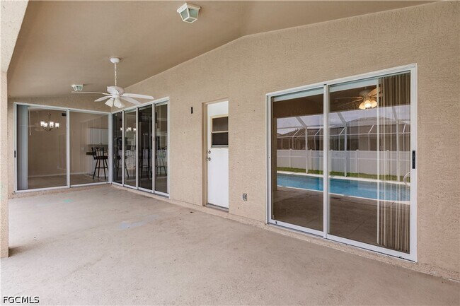 Building Photo - 2107 SW 30th Terrace