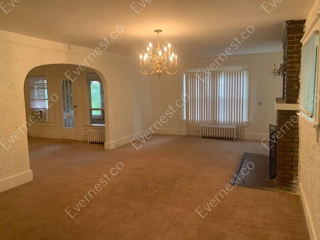Building Photo - 1348 45th St Ensley