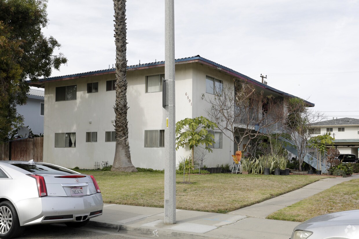 Foto del edificio - 6591 La Pat Ct