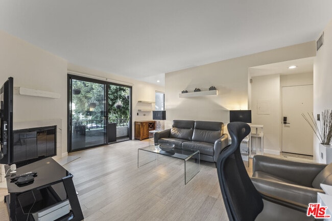 Foto del edificio - 8110 Manitoba St