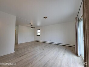 Building Photo - 3126 Bridge Ave