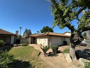 Building Photo - 97 Rosewood Cir