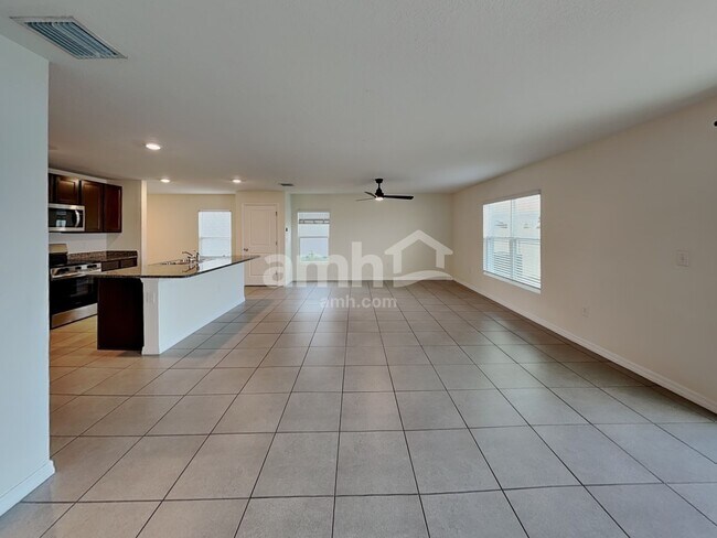 Foto del edificio - 12241 High Rock Way